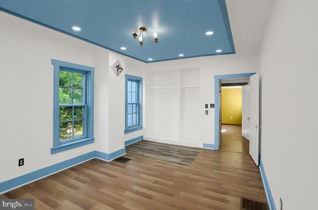 511 E MAIN ST, Middleburg, PA 17842