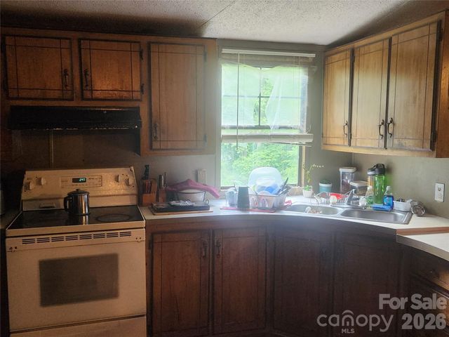 135 Watson Avenue, Taylorsville, NC 28681