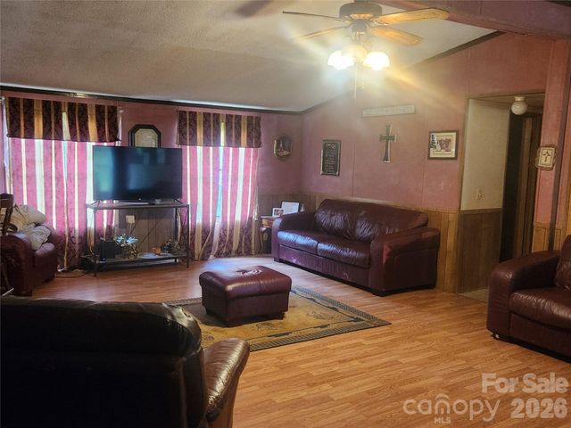 135 Watson Avenue, Taylorsville, NC 28681