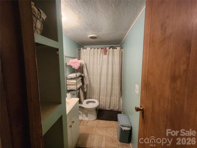 135 Watson Avenue, Taylorsville, NC 28681