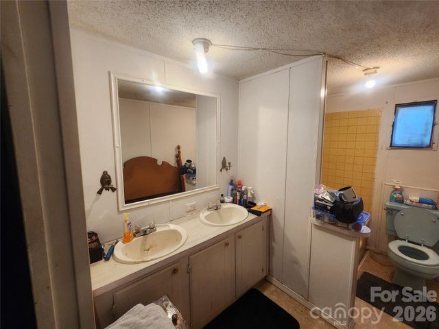 135 Watson Avenue, Taylorsville, NC 28681