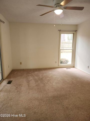 4 Taylor Place, Pinehurst, NC 28374