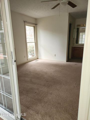 4 Taylor Place, Pinehurst, NC 28374