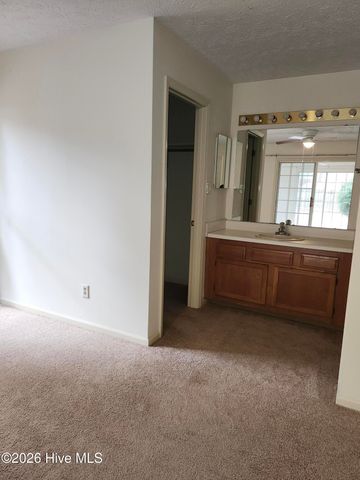 4 Taylor Place, Pinehurst, NC 28374