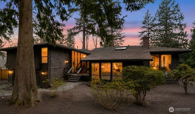 2518 Sahalee Drive East, Sammamish, WA 98074