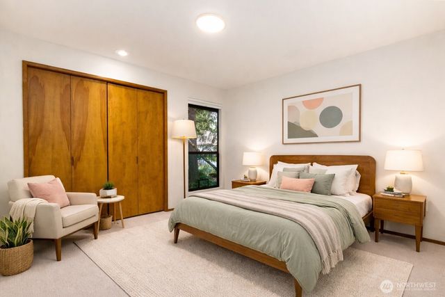 2518 Sahalee Drive East, Sammamish, WA 98074