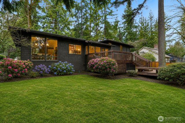 2518 Sahalee Drive East, Sammamish, WA 98074