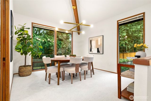2518 Sahalee Drive East, Sammamish, WA 98074