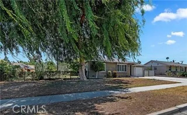 823 Filbert, Corona, CA 92879