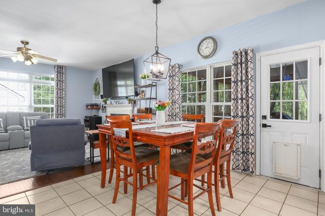 6806 LAKERIDGE DR, Fredericksburg, VA 22407