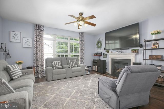 6806 LAKERIDGE DR, Fredericksburg, VA 22407