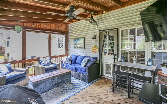 6806 LAKERIDGE DR, Fredericksburg, VA 22407
