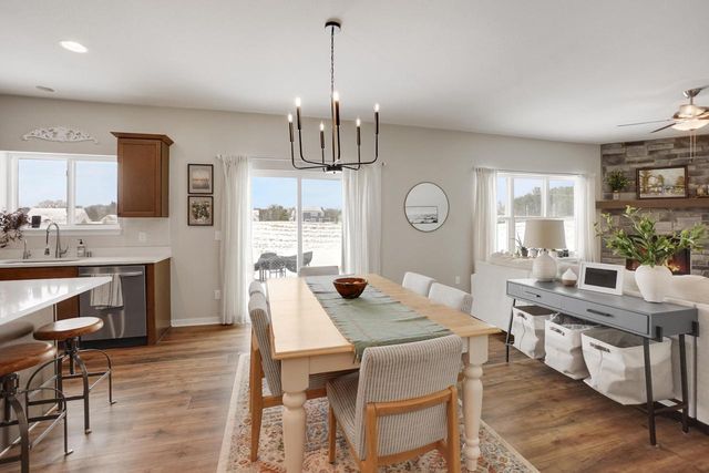 2826 Yahara DRIVE, Summit, WI 53066