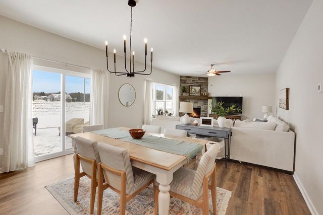 2826 Yahara DRIVE, Summit, WI 53066