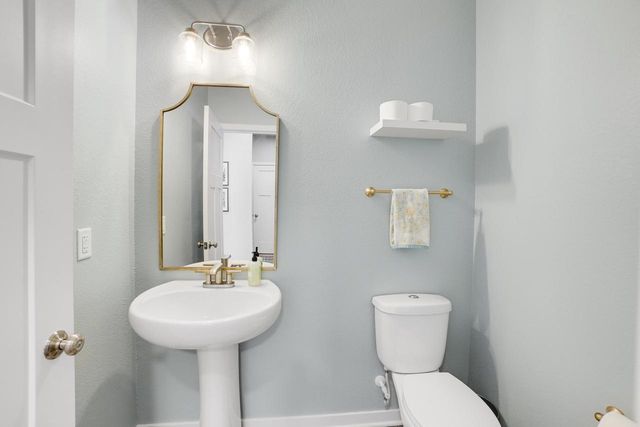 2826 Yahara DRIVE, Summit, WI 53066