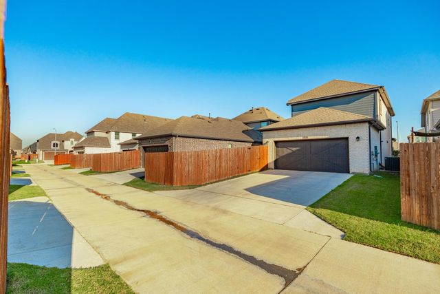 9341 Loggerhead Way, Fort Worth, TX 76118