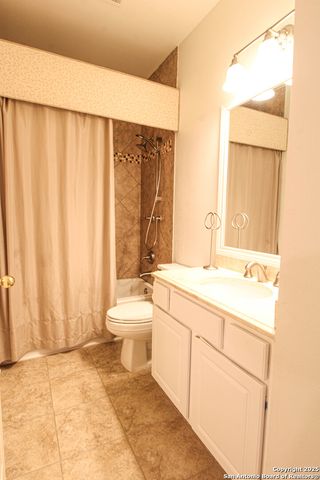 121 ANTLER CIR, San Antonio, TX 78232