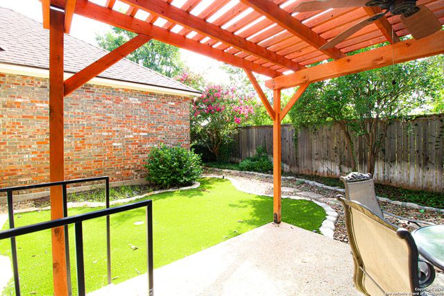 121 ANTLER CIR, San Antonio, TX 78232