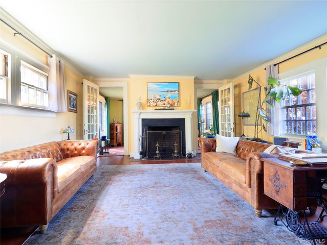 1120 Shore Road, Little Neck, NY 11363