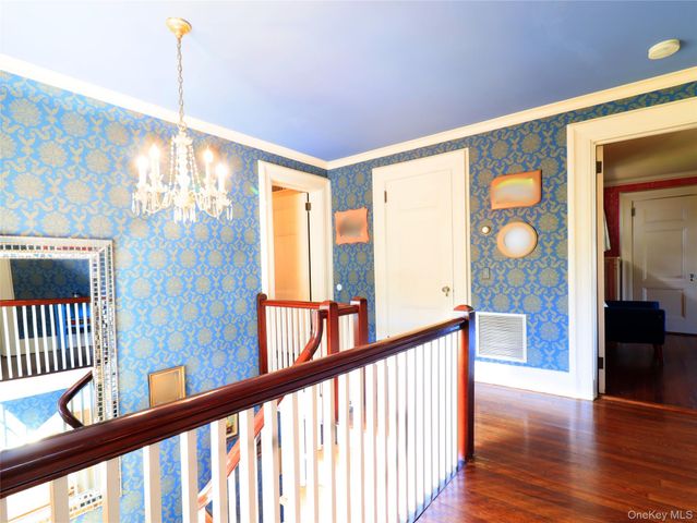 1120 Shore Road, Little Neck, NY 11363