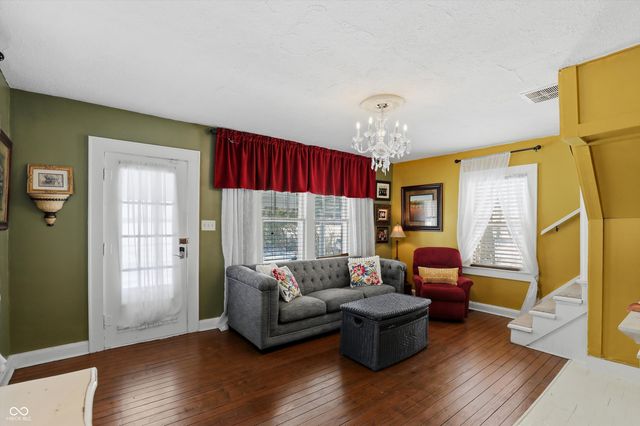 1120 S Jacobi Road, Greenfield, IN 46140