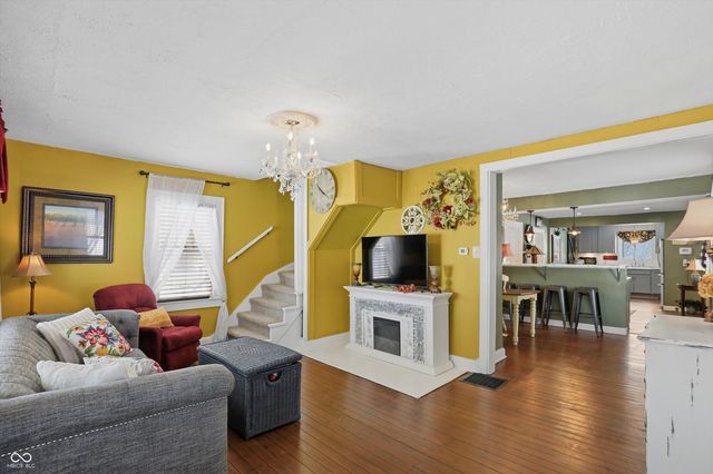 1120 S Jacobi Road, Greenfield, IN 46140