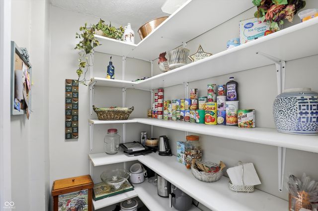 1120 S Jacobi Road, Greenfield, IN 46140