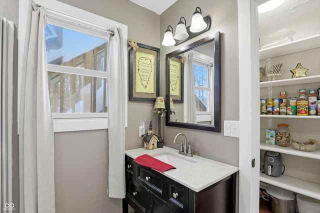 1120 S Jacobi Road, Greenfield, IN 46140