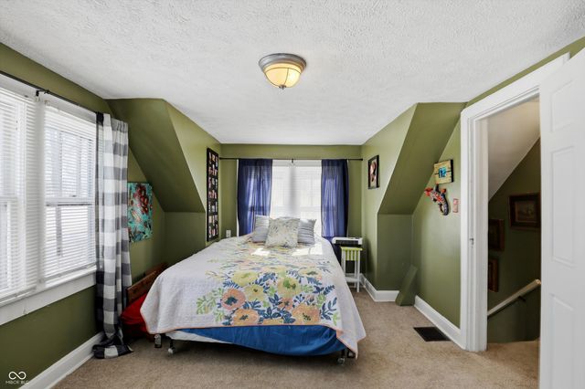 1120 S Jacobi Road, Greenfield, IN 46140