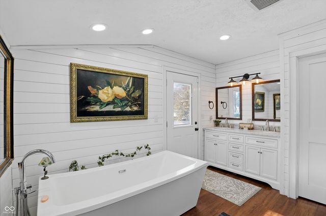 1120 S Jacobi Road, Greenfield, IN 46140