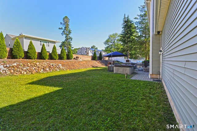 40 Griswold Street, East Haven, CT 06513