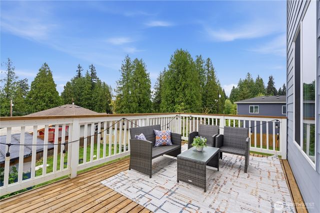 19217 8th Avenue W, Lynnwood, WA 98036
