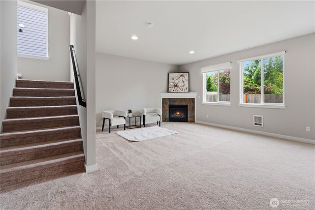 19217 8th Avenue W, Lynnwood, WA 98036