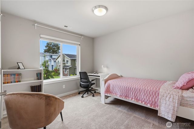 19217 8th Avenue W, Lynnwood, WA 98036