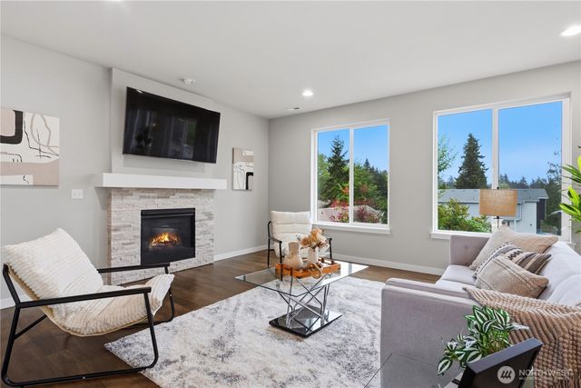 19217 8th Avenue W, Lynnwood, WA 98036