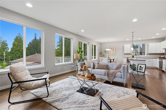 19217 8th Avenue W, Lynnwood, WA 98036