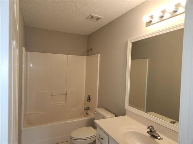 1943 Little Creek Crossing NW, Acworth, GA 30101