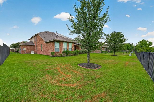 9110 Hollowcreek Point Lane, Cypress, TX 77433