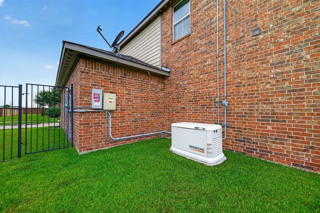 9110 Hollowcreek Point Lane, Cypress, TX 77433
