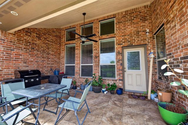 9110 Hollowcreek Point Lane, Cypress, TX 77433
