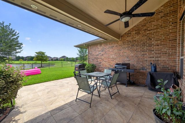 9110 Hollowcreek Point Lane, Cypress, TX 77433