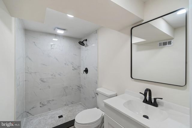1631 POLES RD, Baltimore, MD 21221