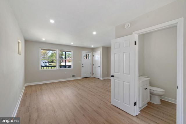1631 POLES RD, Baltimore, MD 21221
