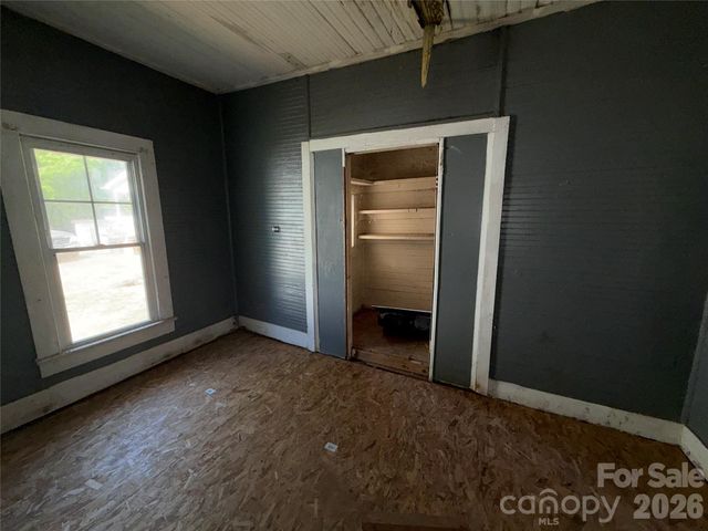 512 W 2nd Street, Cherryville, NC 28021