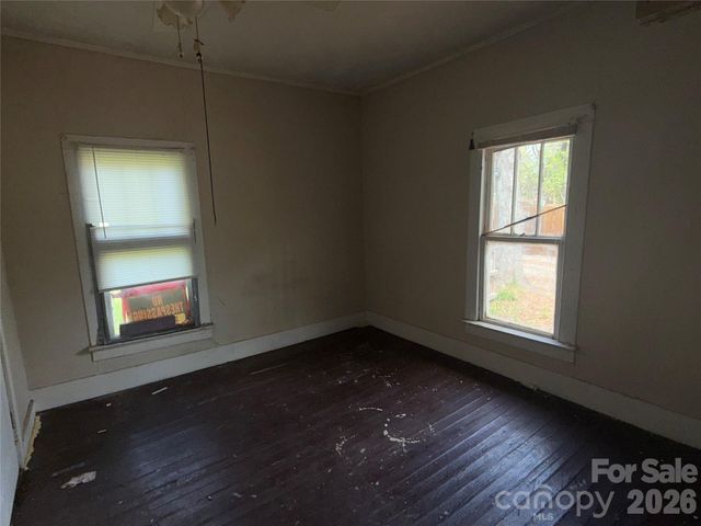 512 W 2nd Street, Cherryville, NC 28021