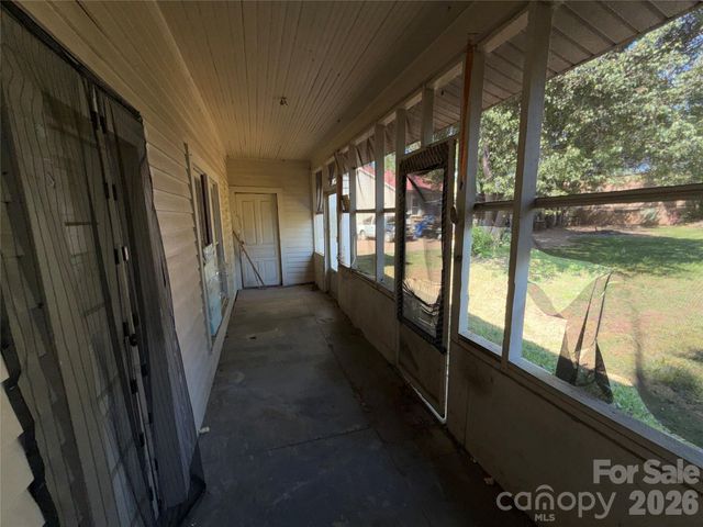 512 W 2nd Street, Cherryville, NC 28021
