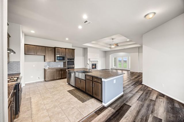 11202 Seguin Trail Court, Needville, TX 77461