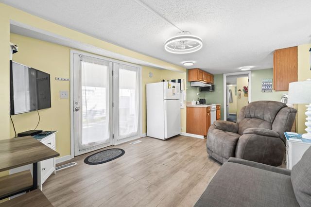 6001 - 5033 S Kings Hwy., Myrtle Beach, SC 29575