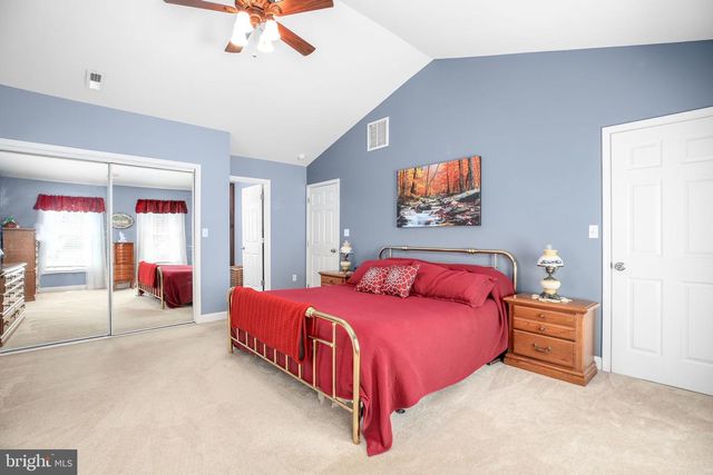 108 HUNTINGTON HILLS LN, Fredericksburg, VA 22401