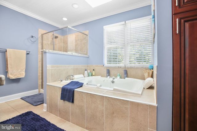 108 HUNTINGTON HILLS LN, Fredericksburg, VA 22401